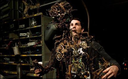 senki többet - jim sturgess