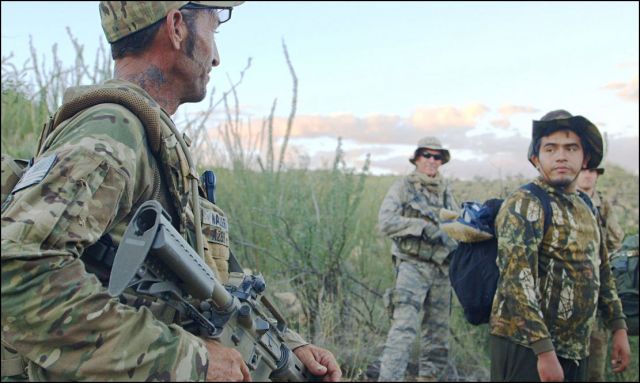 a kartell földje - balról tim foley