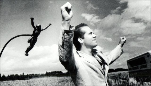 az-ido-mulasa-hanns-zischler